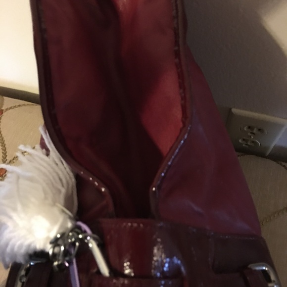 KENNETH COLE New York “reddish burgundy “ PURSE - Picture 6 of 9